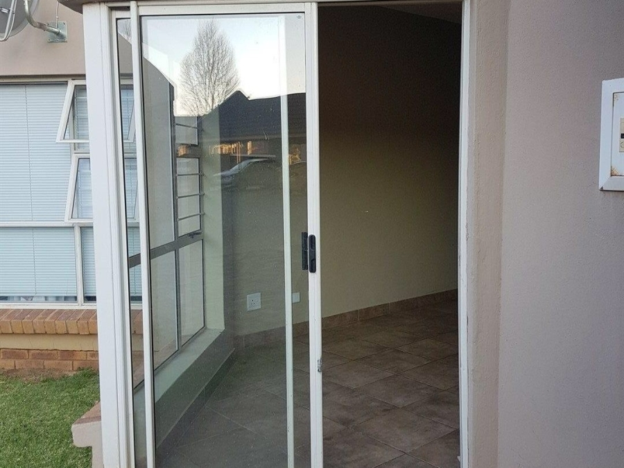 1 Bedroom Property for Sale in Dassie Rand North West